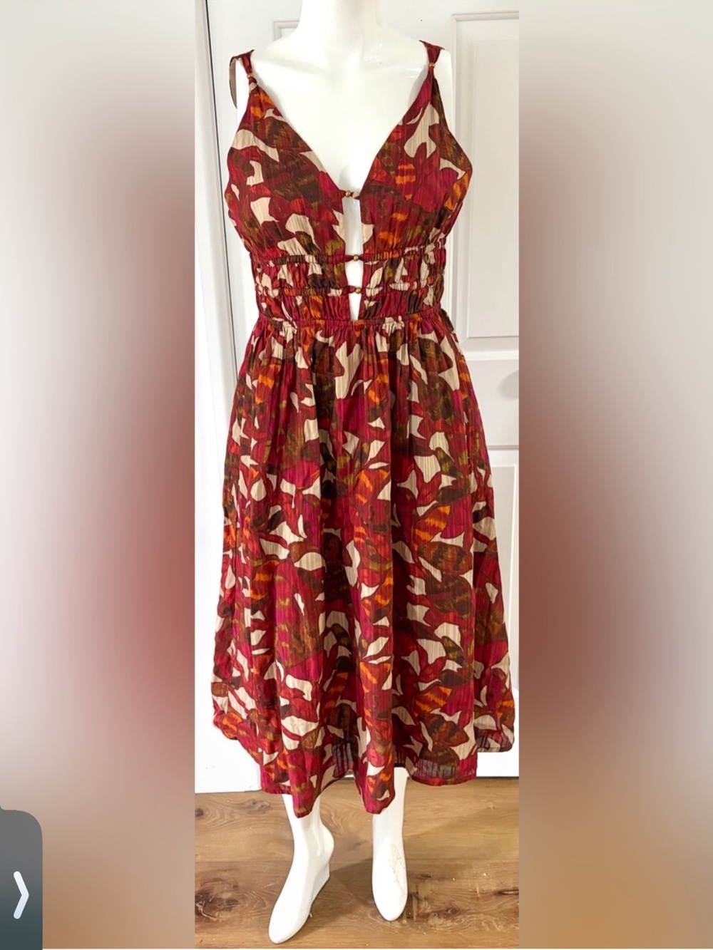 NWT.Caroline Constas Red Multi-Print
Sleeveless Midi beautiful vacation Dress .
